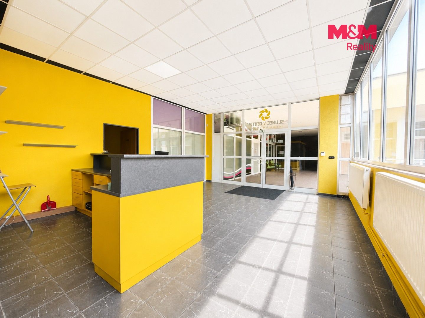 Pronájem komerčního prostoru 222 m² - foto 4