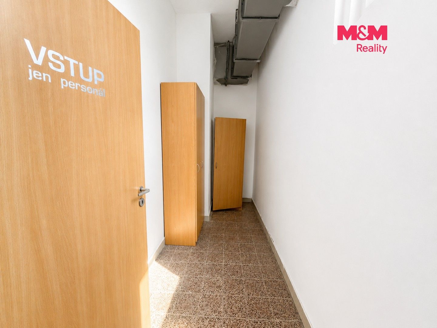 Pronájem komerčního prostoru 222 m² - foto 14