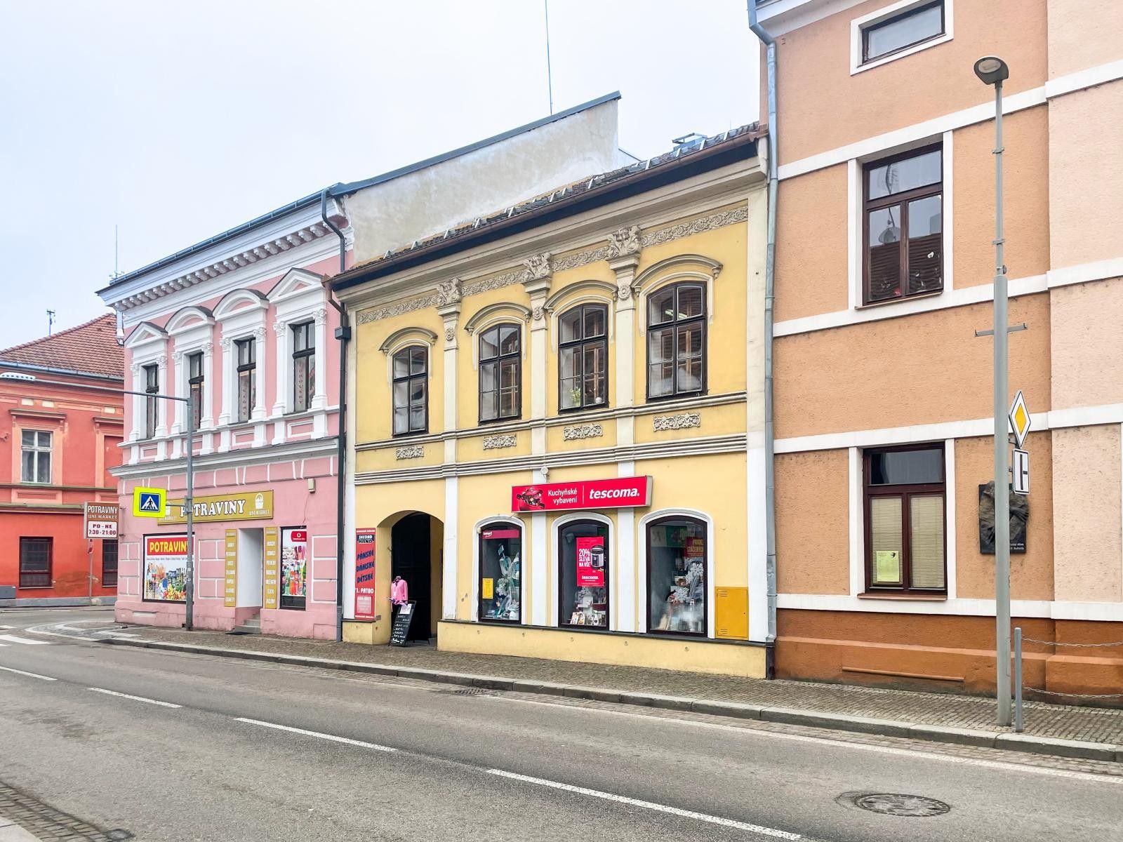 Prodej komerčního prostoru 200 m² - foto 4
