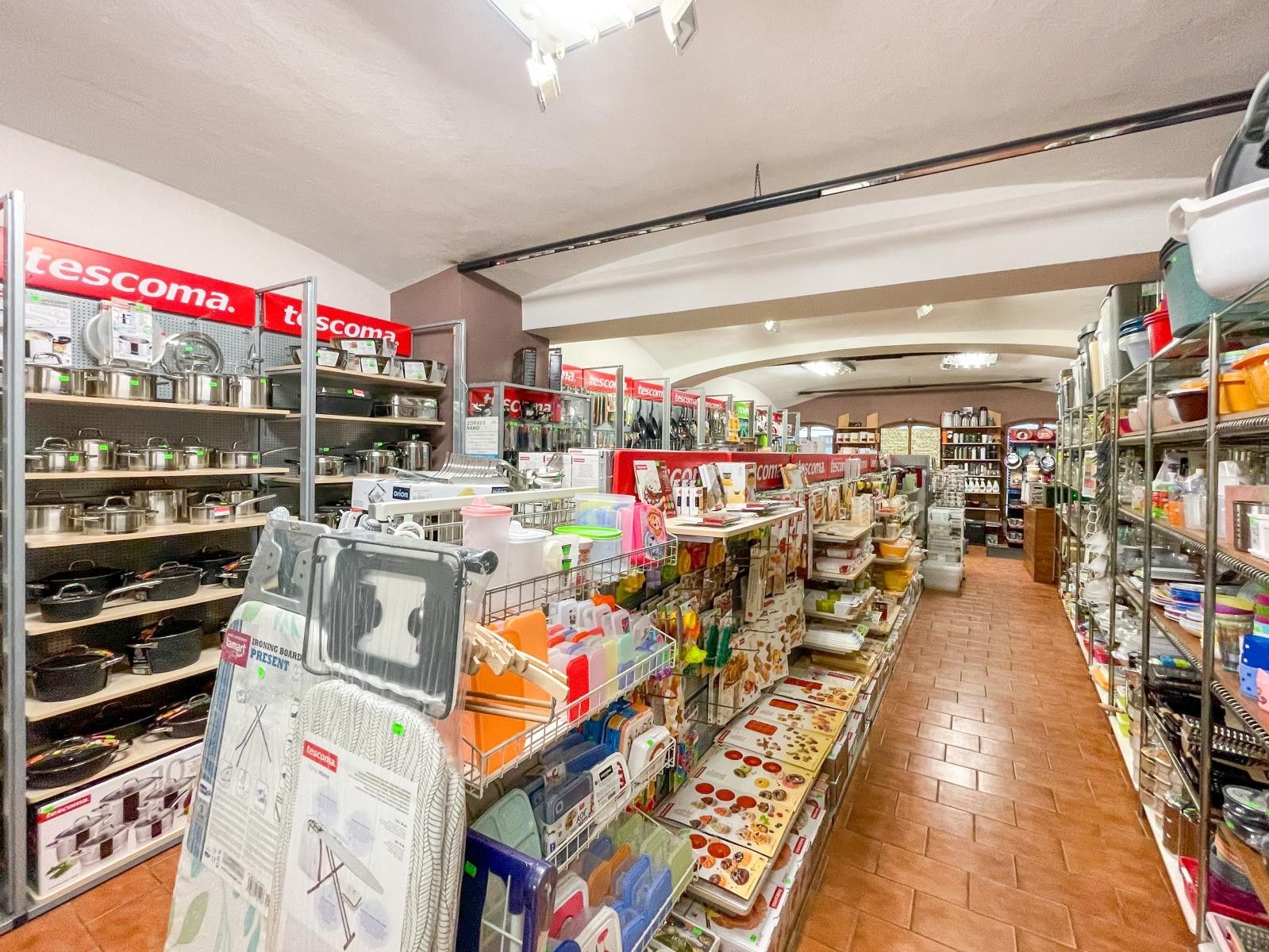 Prodej komerčního prostoru 200 m² - foto 7