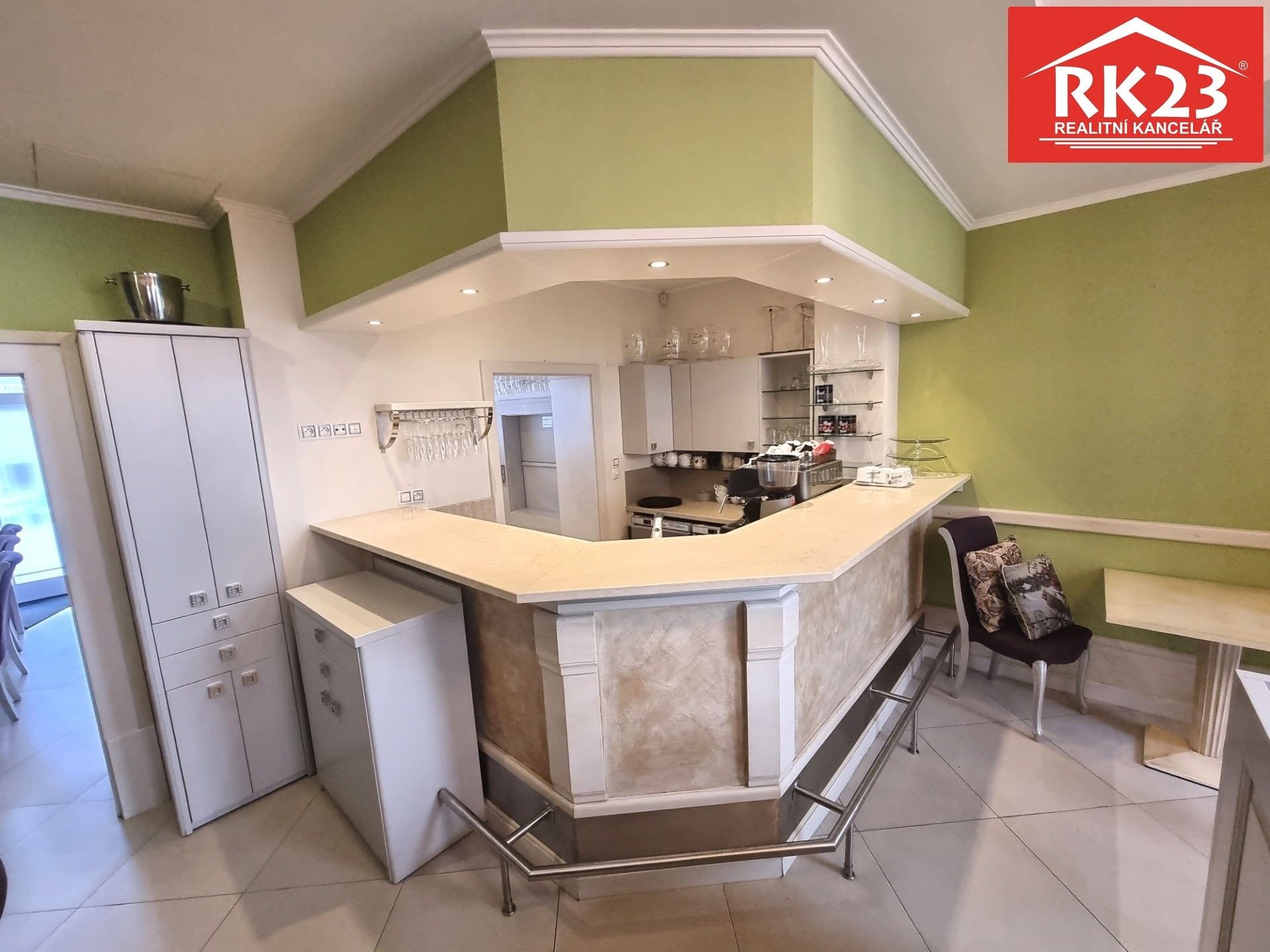 Pronájem komerčního prostoru 150 m² - foto 4