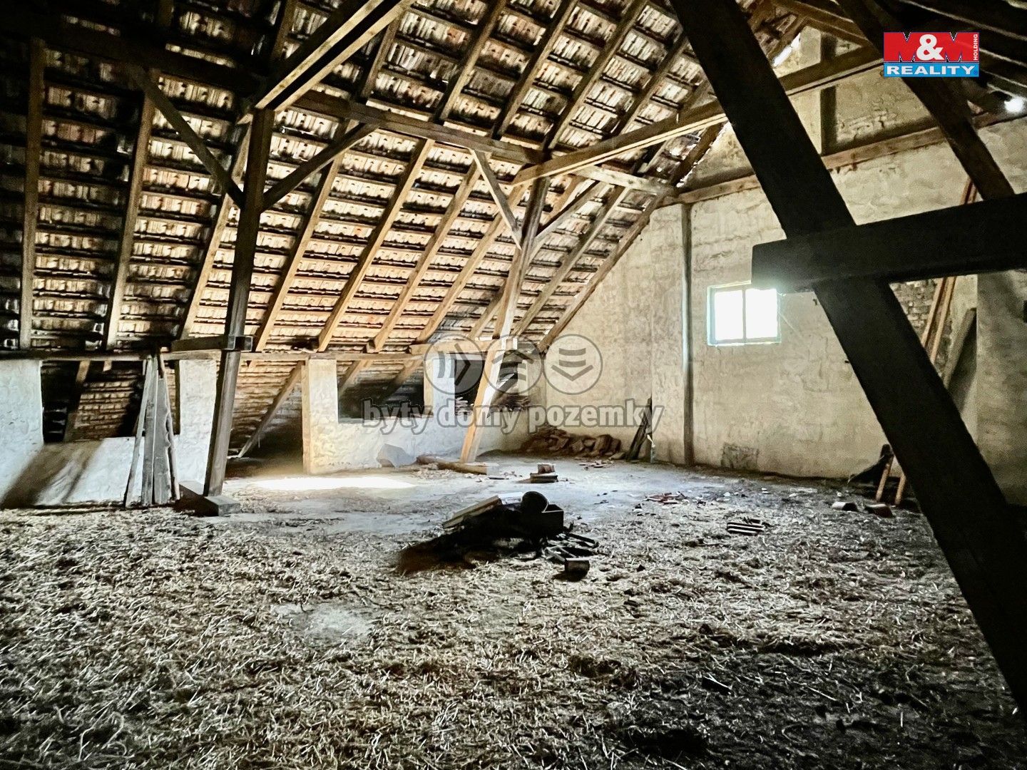 Prodej komerčního prostoru 1700 m² - foto 9