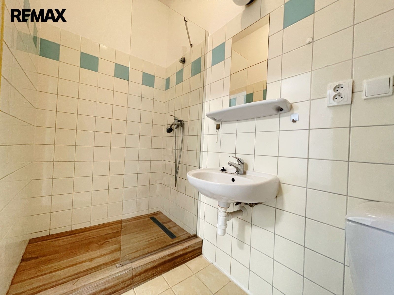 Pronájem komerčního prostoru 100 m² - foto 14