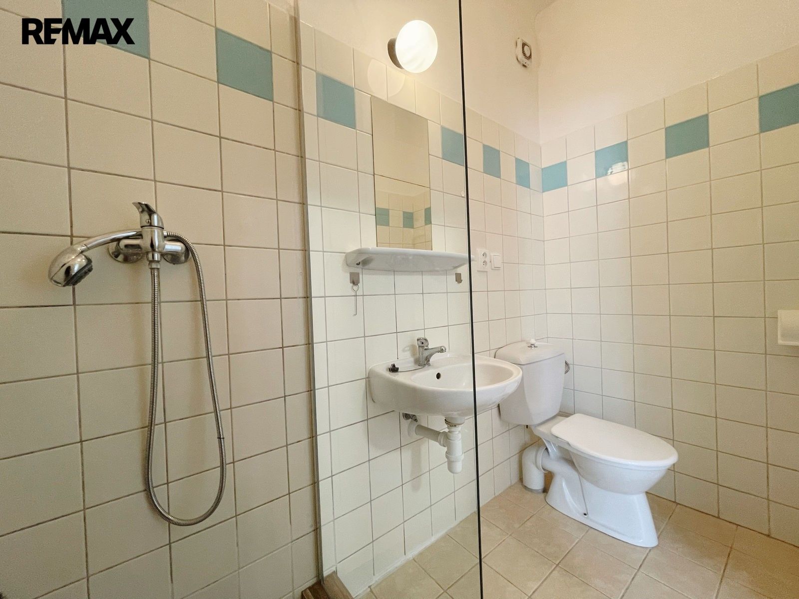 Pronájem komerčního prostoru 100 m² - foto 15