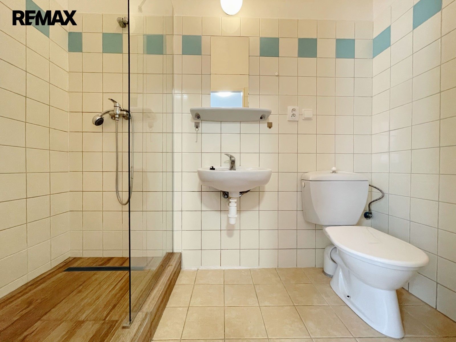 Pronájem komerčního prostoru 100 m² - foto 13