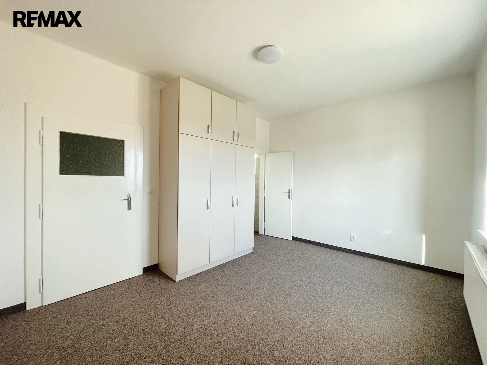 Pronájem komerčního prostoru 100 m² - foto 17