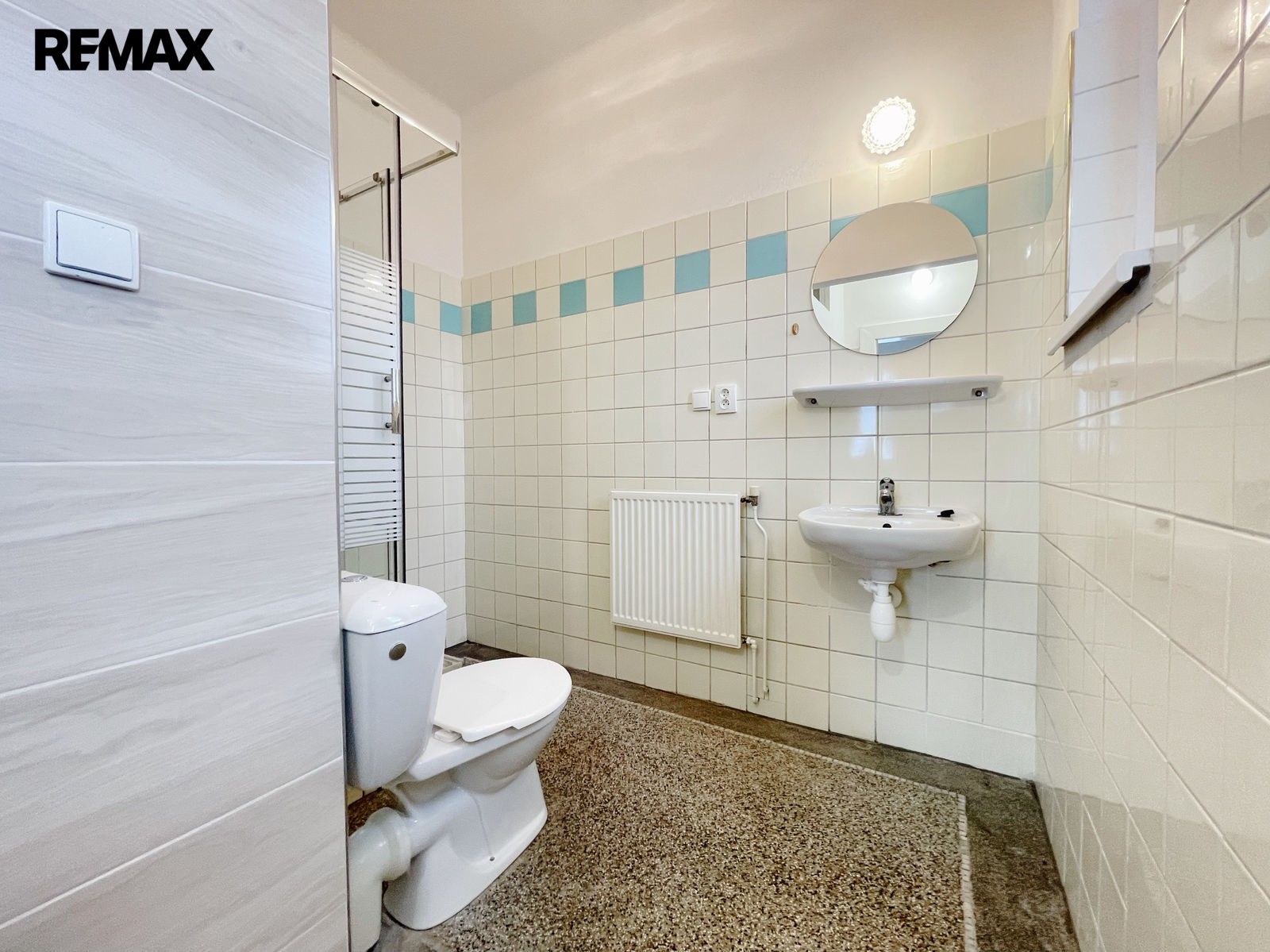 Pronájem komerčního prostoru 100 m² - foto 19