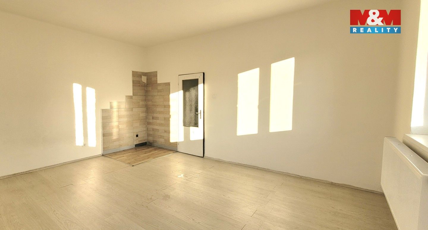 Pronájem bytu 1+1 45 m² - foto 8