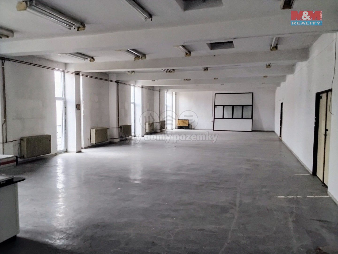 Pronájem komerčního prostoru 201 m² - foto 3