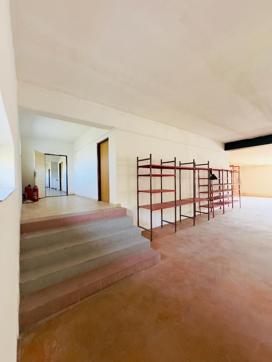 Pronájem komerčního prostoru 250 m² - foto 10