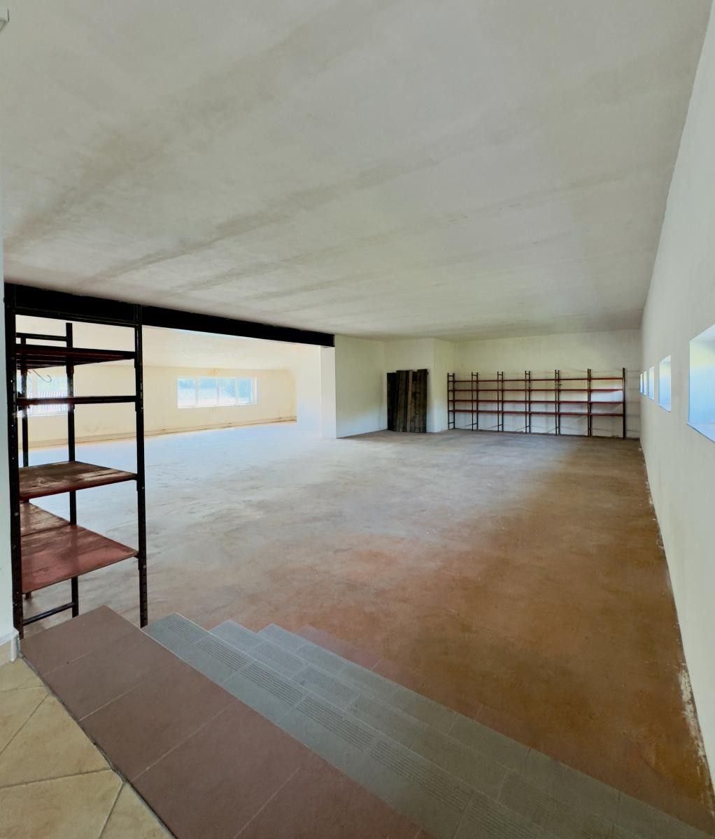 Pronájem komerčního prostoru 250 m² - foto 11