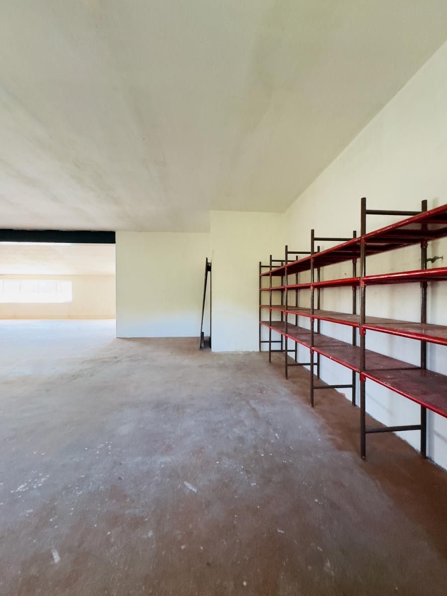 Pronájem komerčního prostoru 250 m² - foto 12