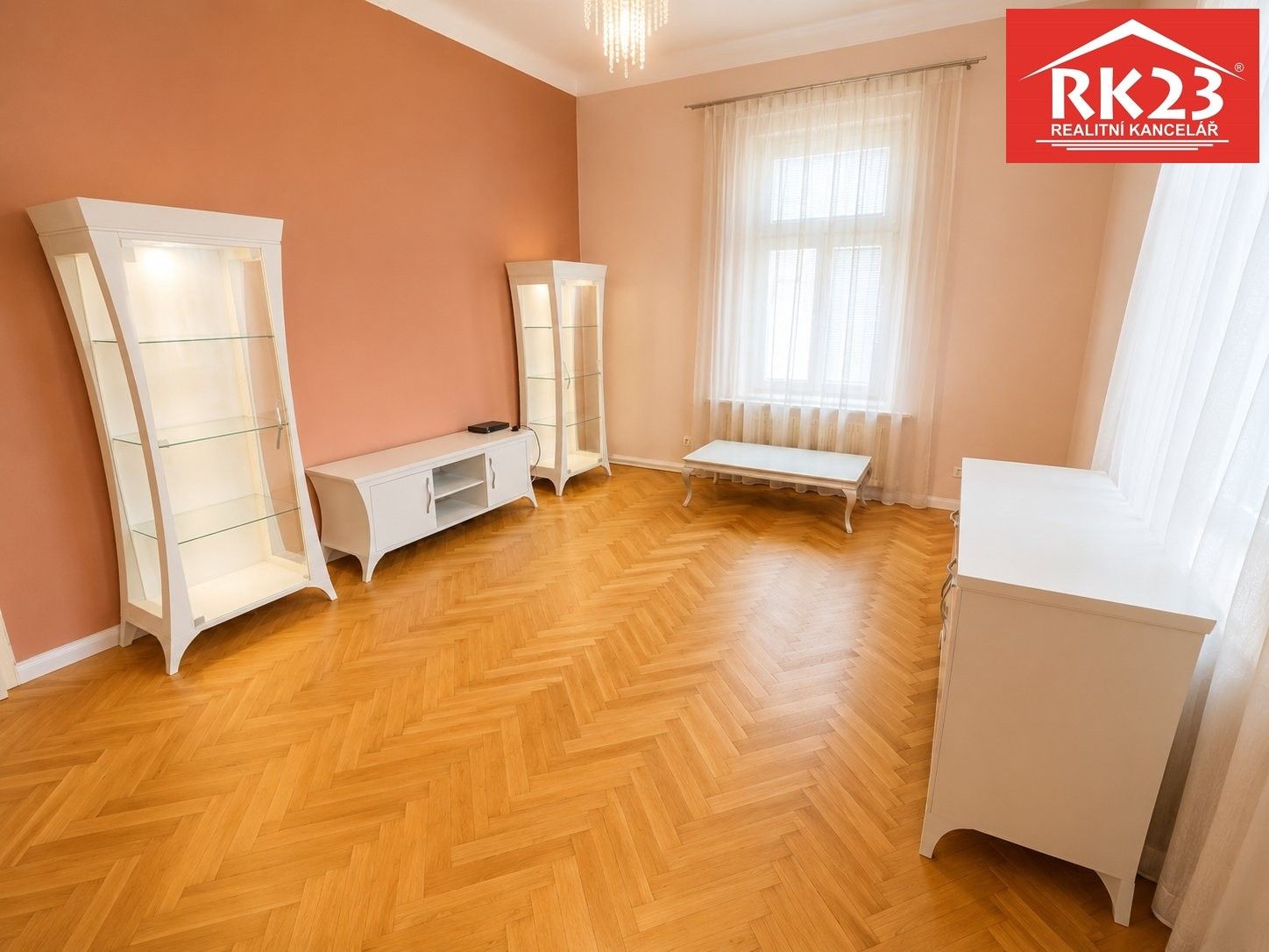 Pronájem bytu 3+kk 101 m² - foto 9