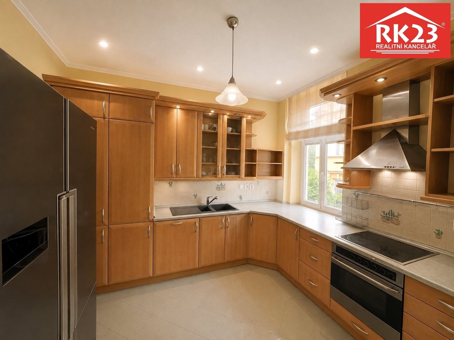 Pronájem bytu 3+kk 101 m² - foto 13