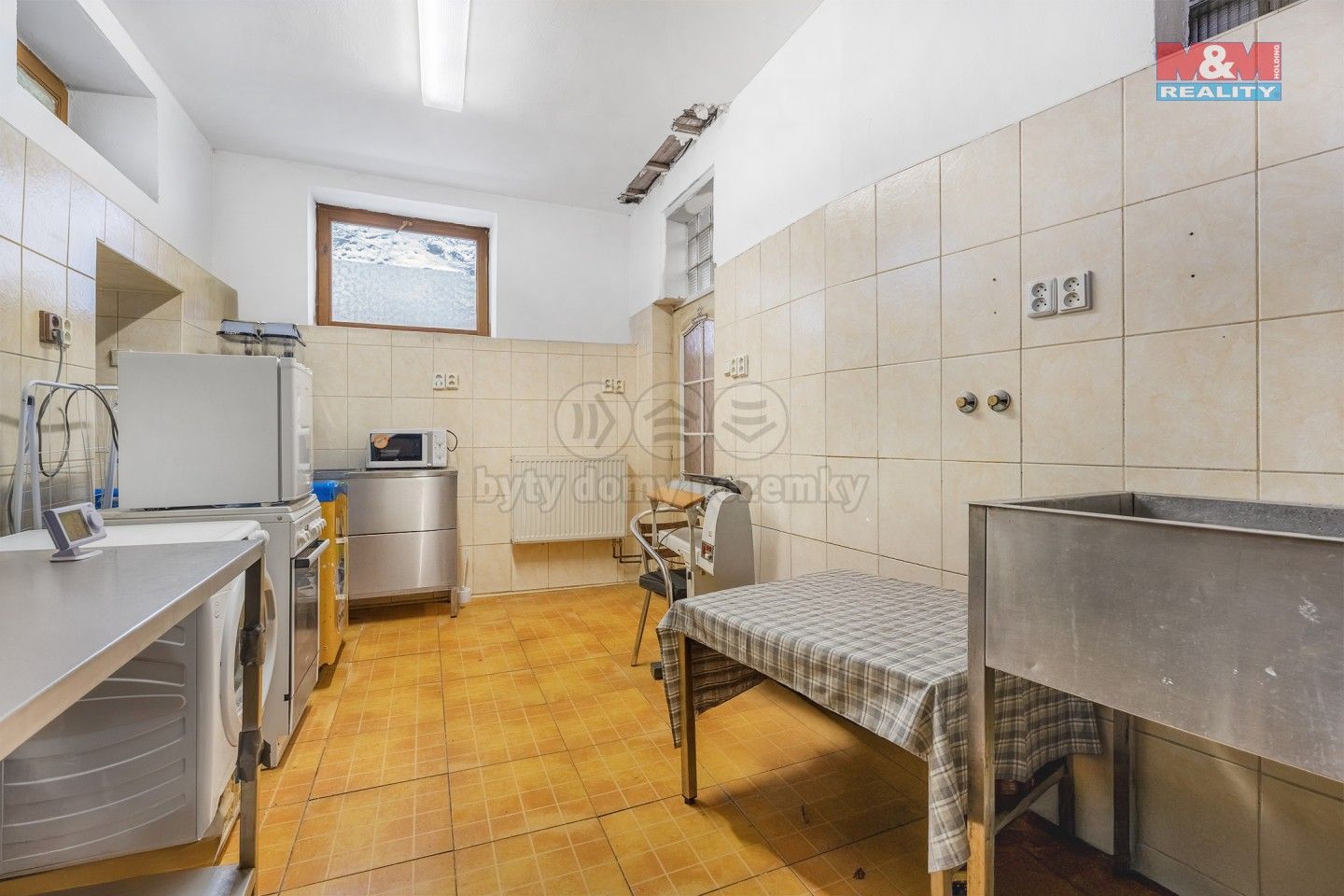 Prodej komerčního prostoru 140 m² - foto 8