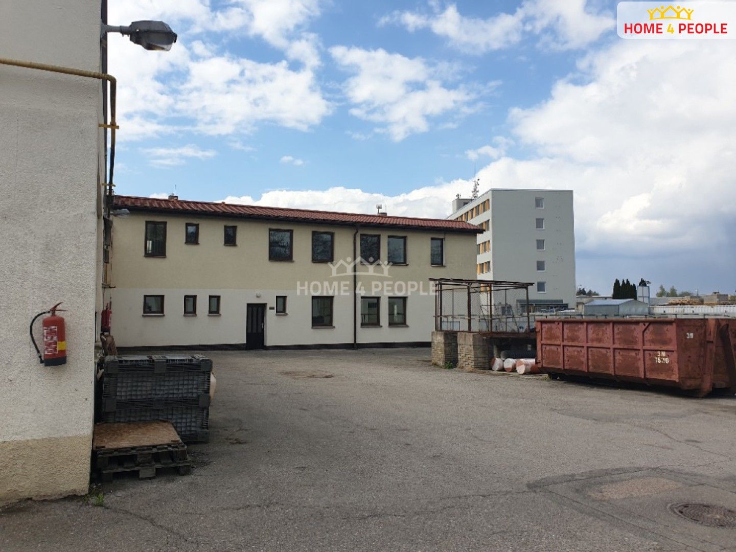 Pronájem komerčního prostoru 322 m² - foto 2