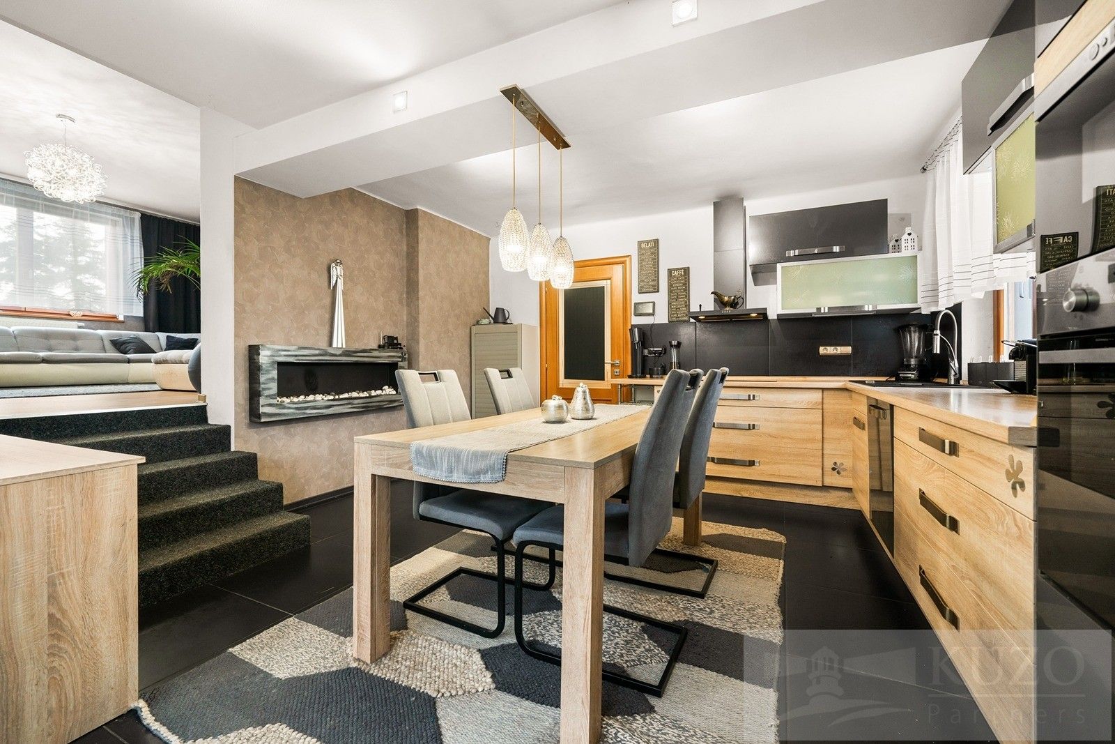 Prodej domu 230 m² - foto 1