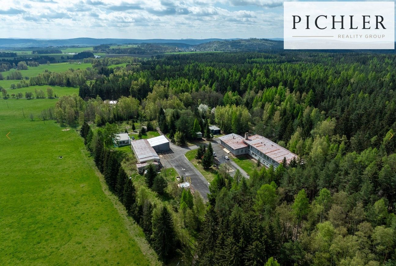 Prodej nemovitosti 12000 m² - foto 3