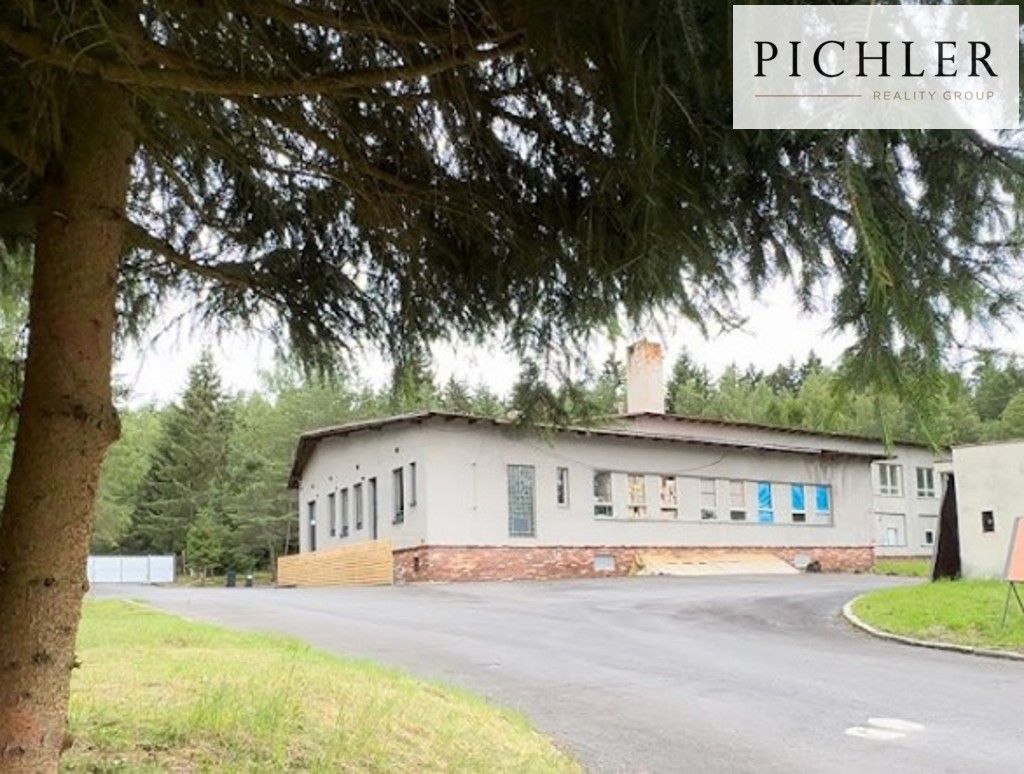 Prodej nemovitosti 12000 m² - foto 9