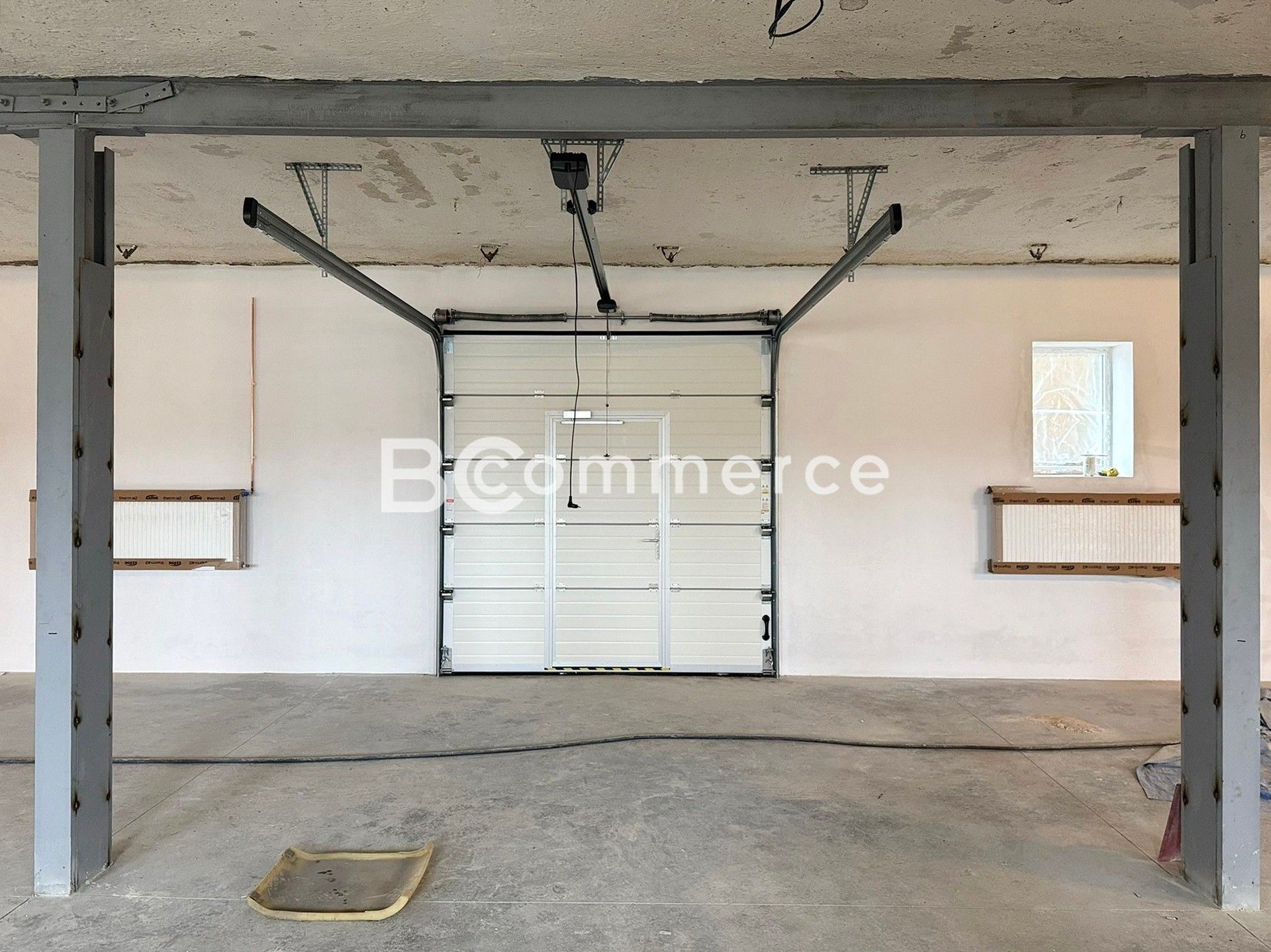 Pronájem komerčního prostoru 292 m² - foto 2