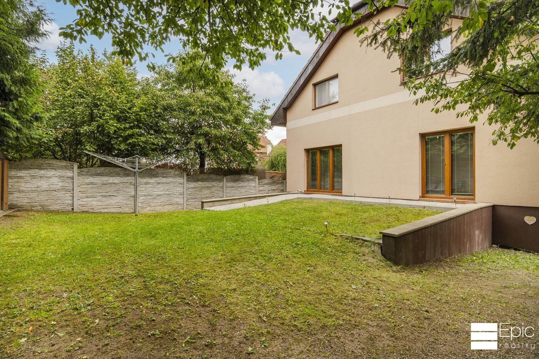 Prodej nemovitosti 243 m² - foto 5