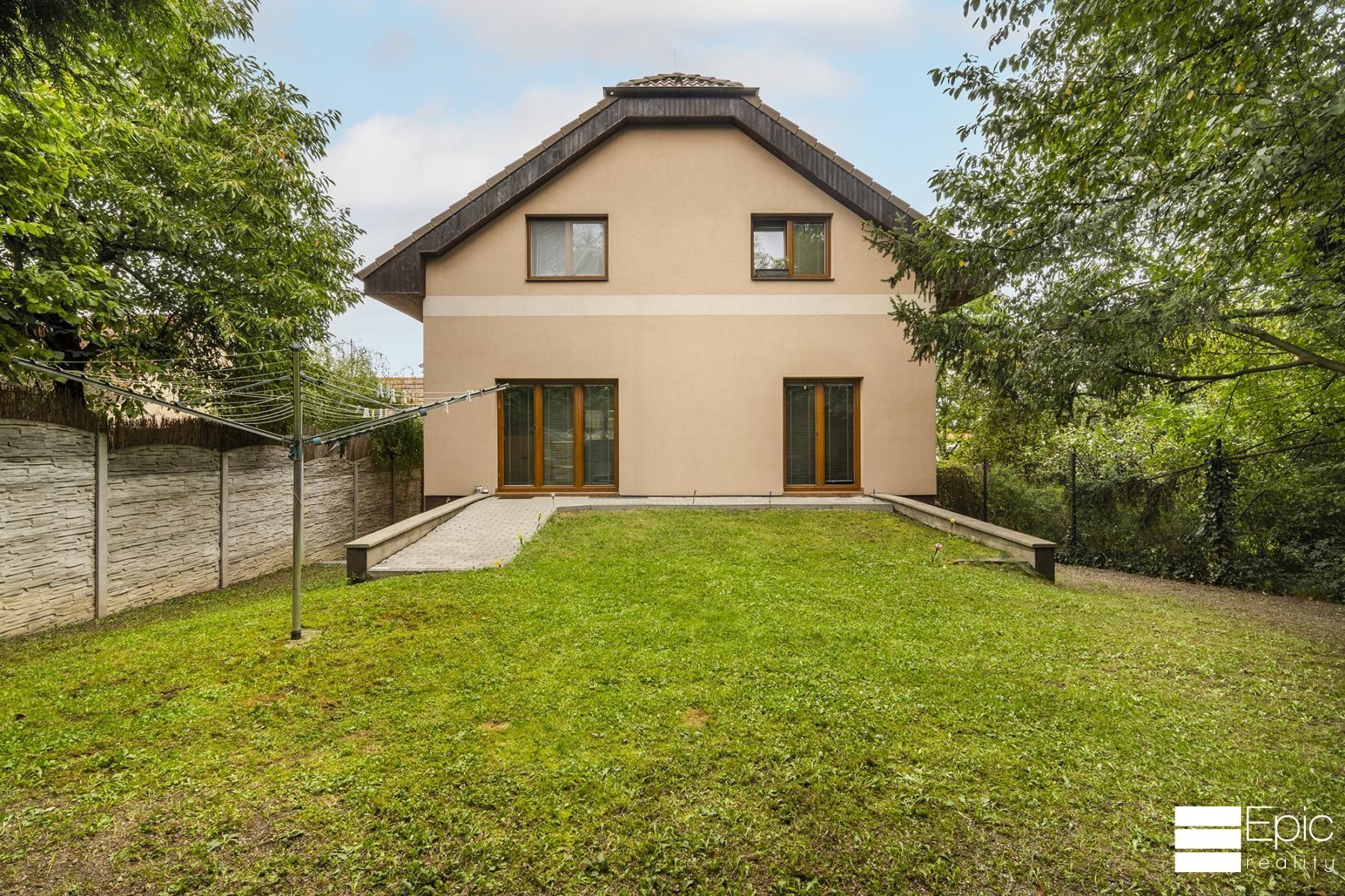 Prodej nemovitosti 243 m² - foto 7