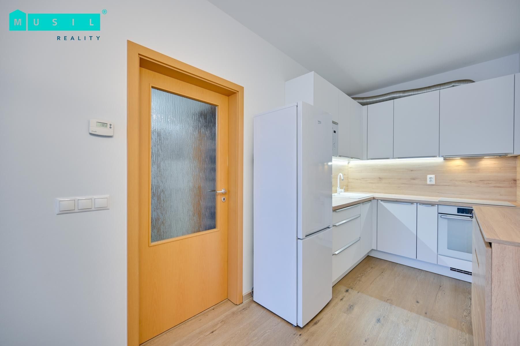 Pronájem bytu 2+kk 63 m² - foto 4