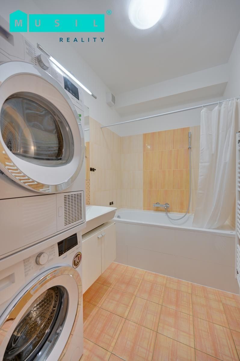 Pronájem bytu 2+kk 63 m² - foto 11