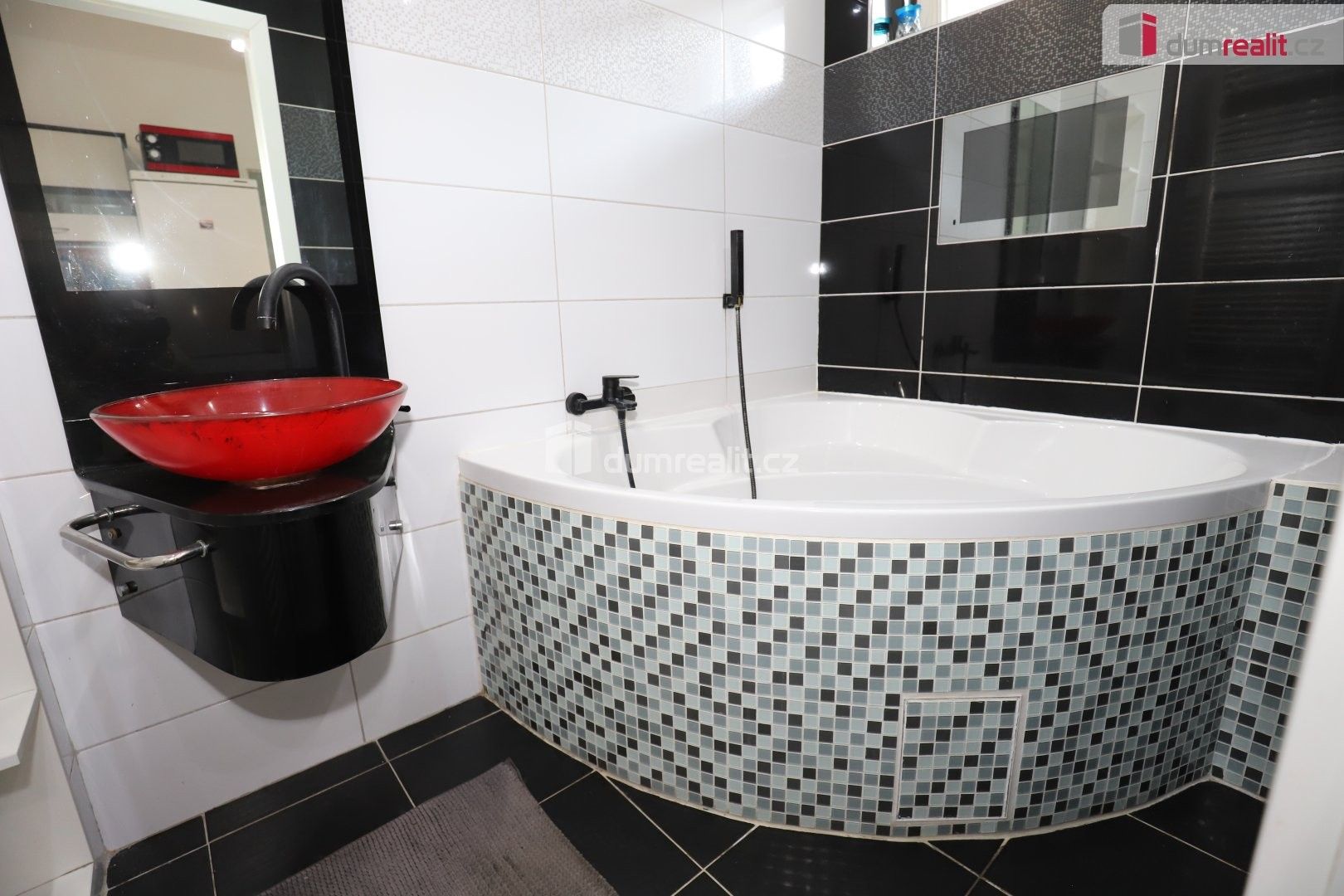 Pronájem bytu 2+1 75 m² - foto 14