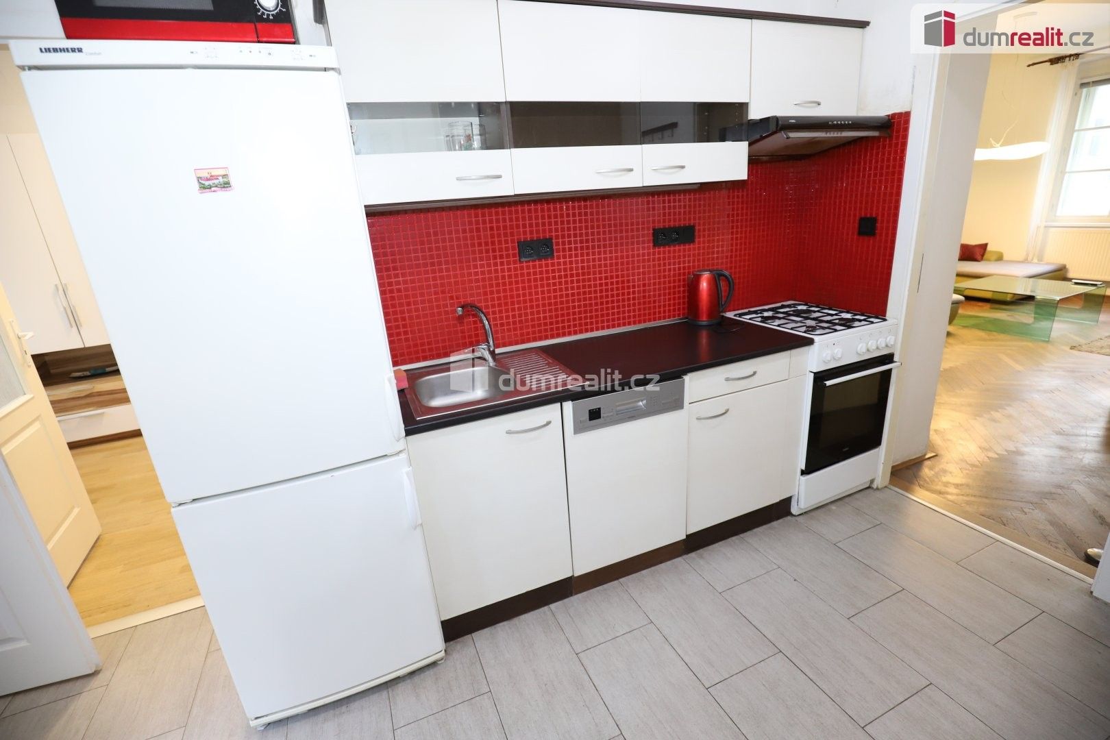 Pronájem bytu 2+1 75 m² - foto 12