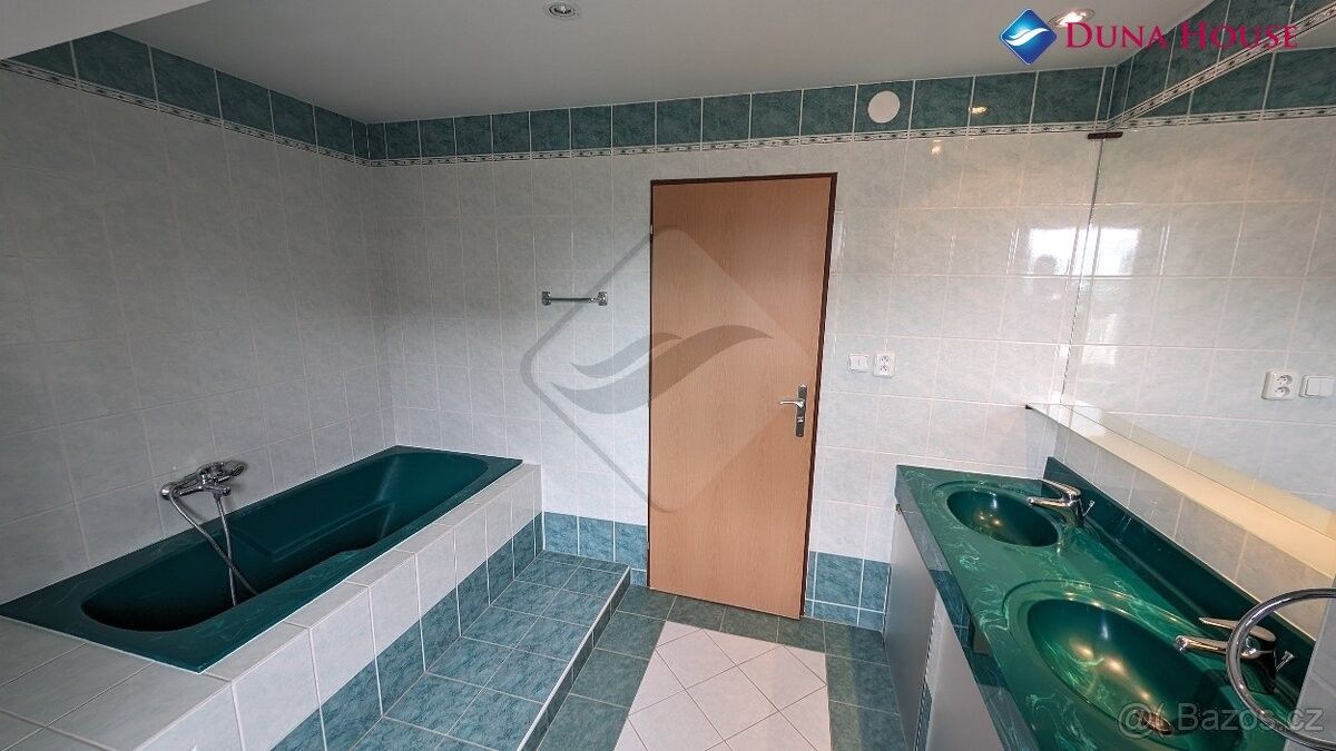 Prodej domu 200 m² - foto 11