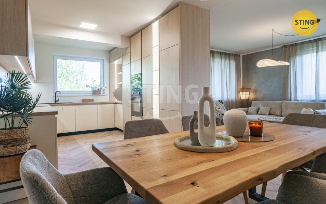 Prodej domu 242 m² - foto 3