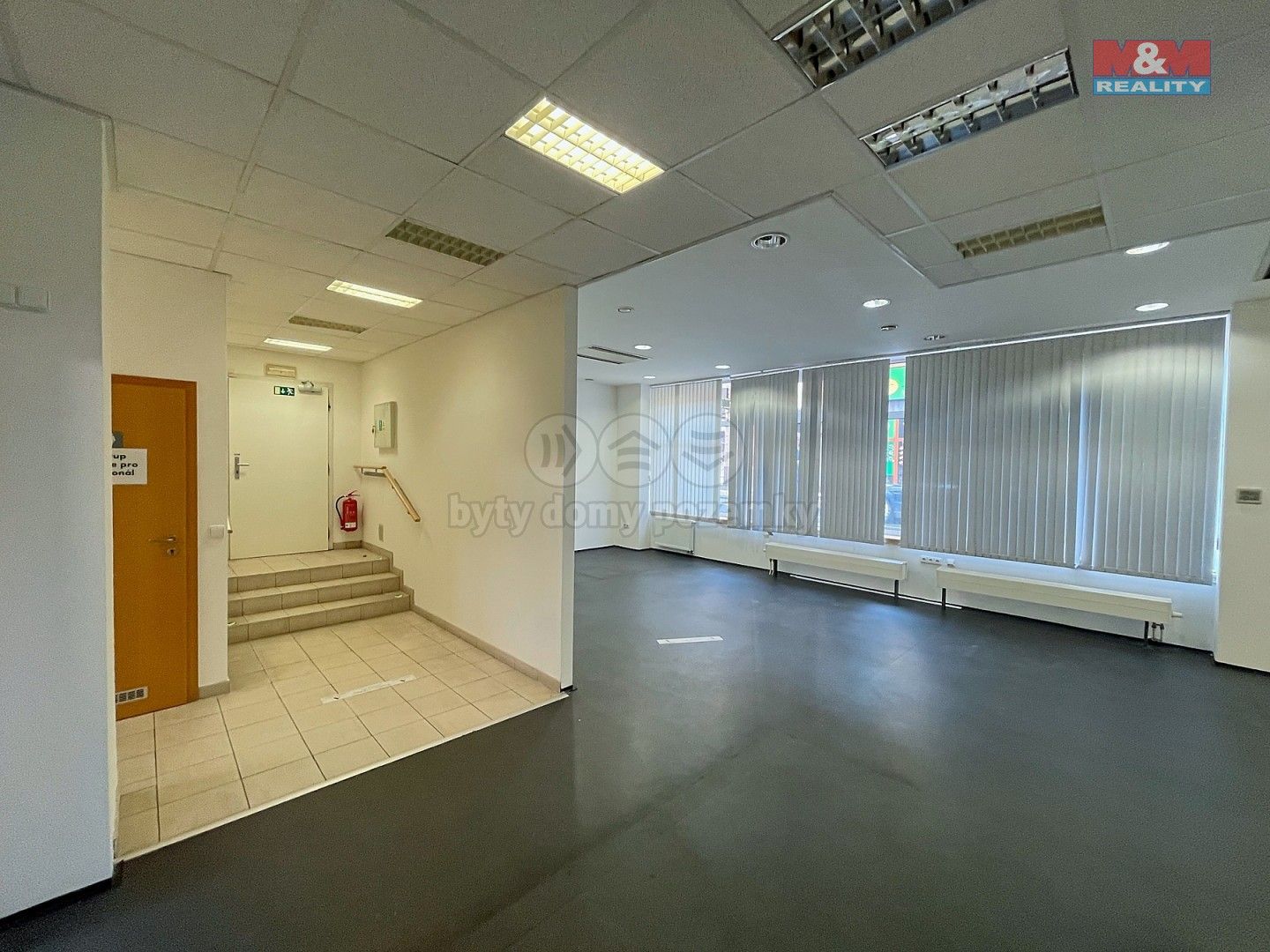 Pronájem komerčního prostoru 280 m² - foto 15