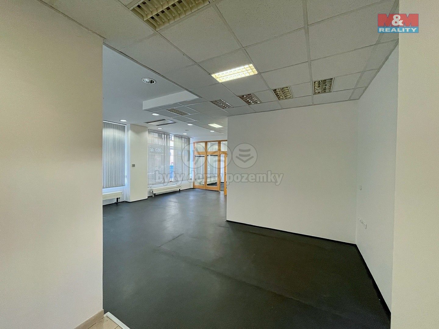 Pronájem komerčního prostoru 280 m² - foto 17