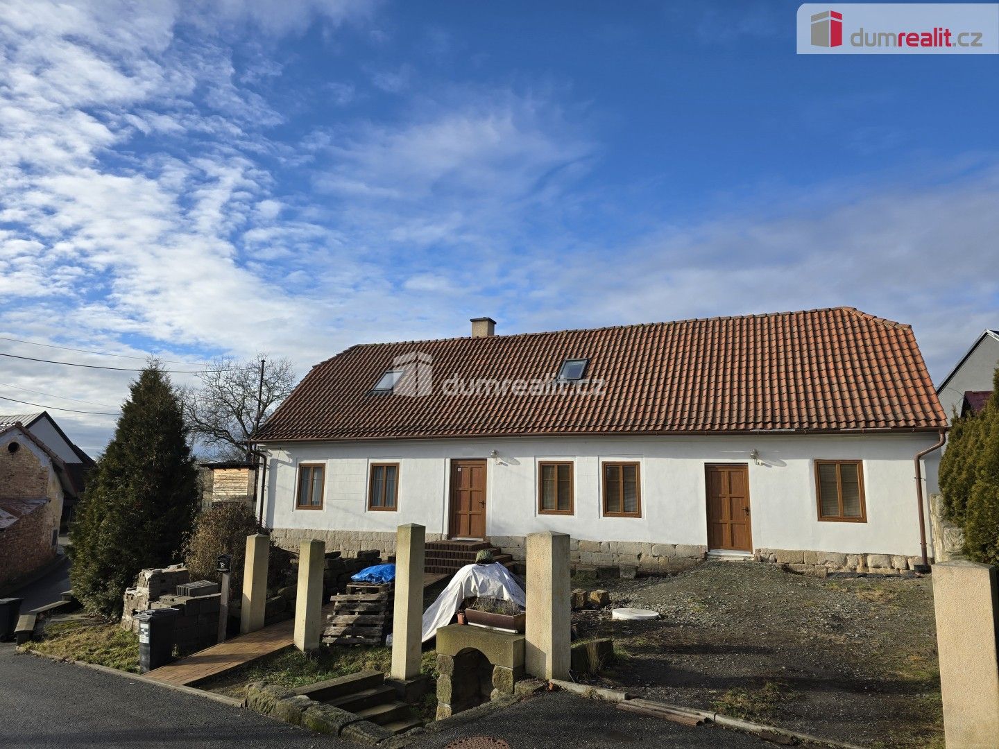 Prodej domu 230 m² - foto 1