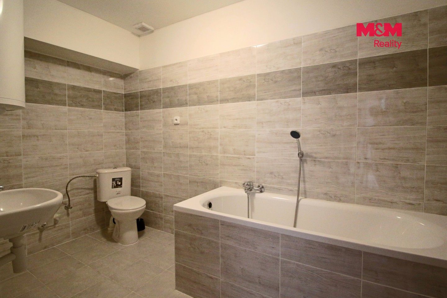 Pronájem bytu 2+kk 50 m² - foto 9