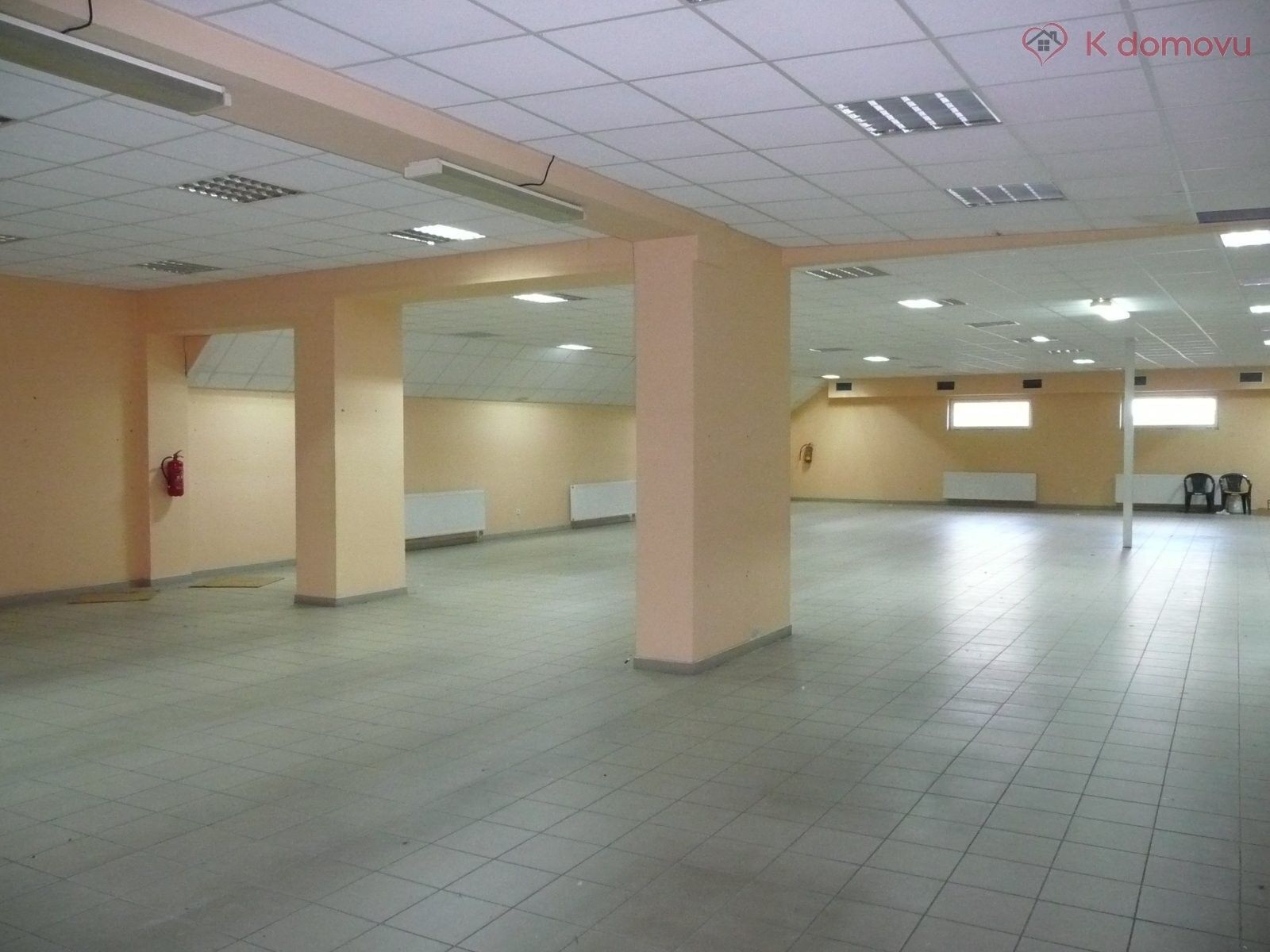 Prodej komerčního prostoru 980 m² - foto 11