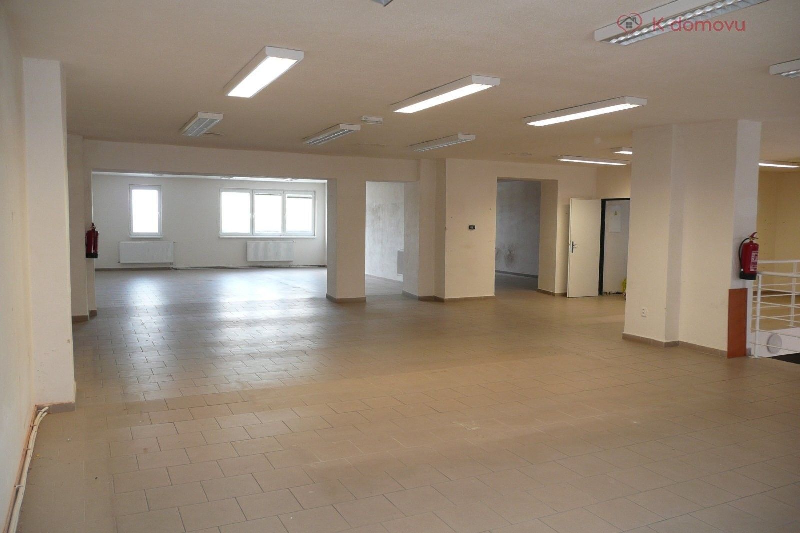 Prodej komerčního prostoru 980 m² - foto 16