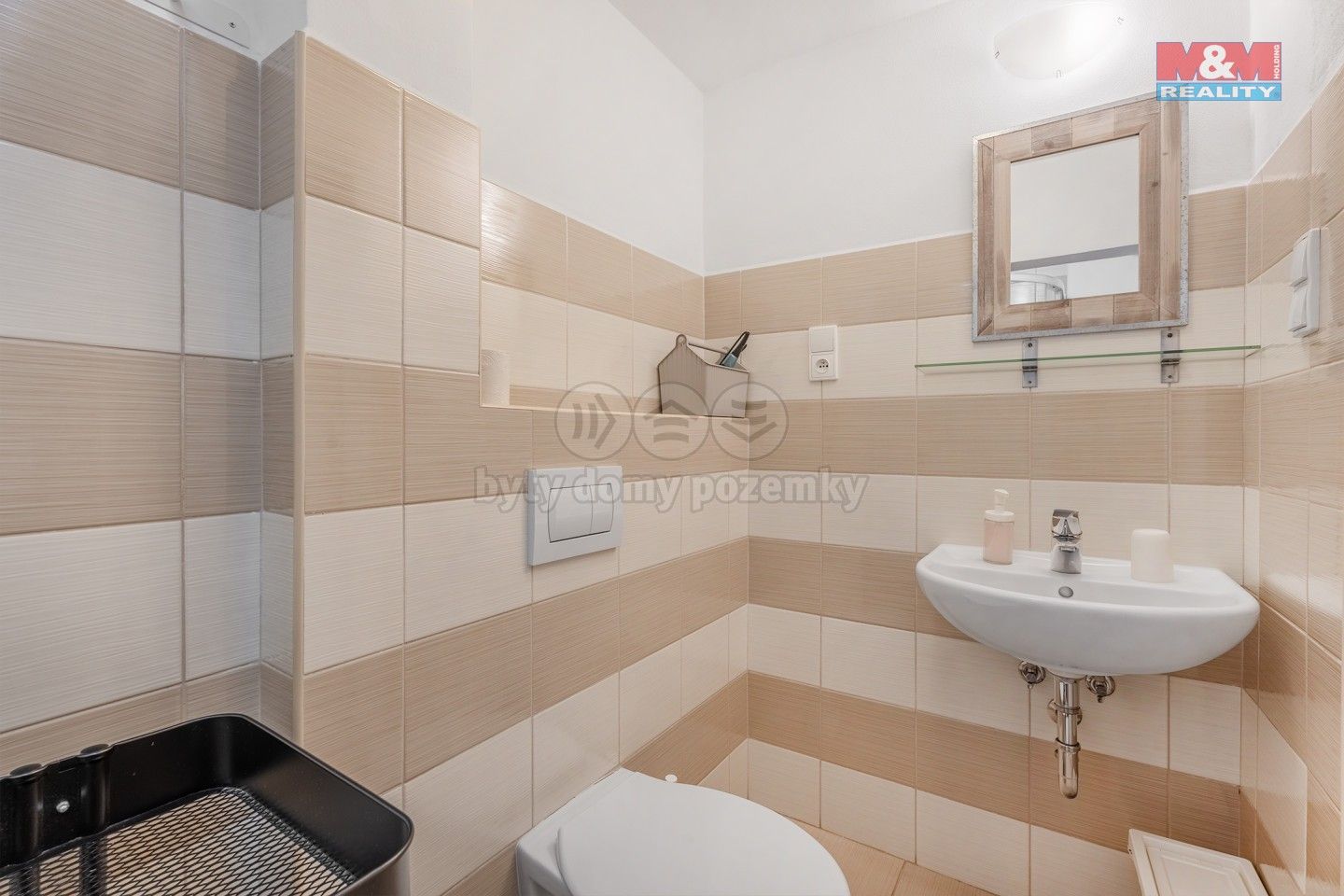 Prodej komerčního prostoru 300 m² - foto 23