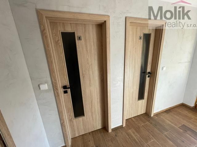 Prodej komerčního prostoru 686 m² - foto 8
