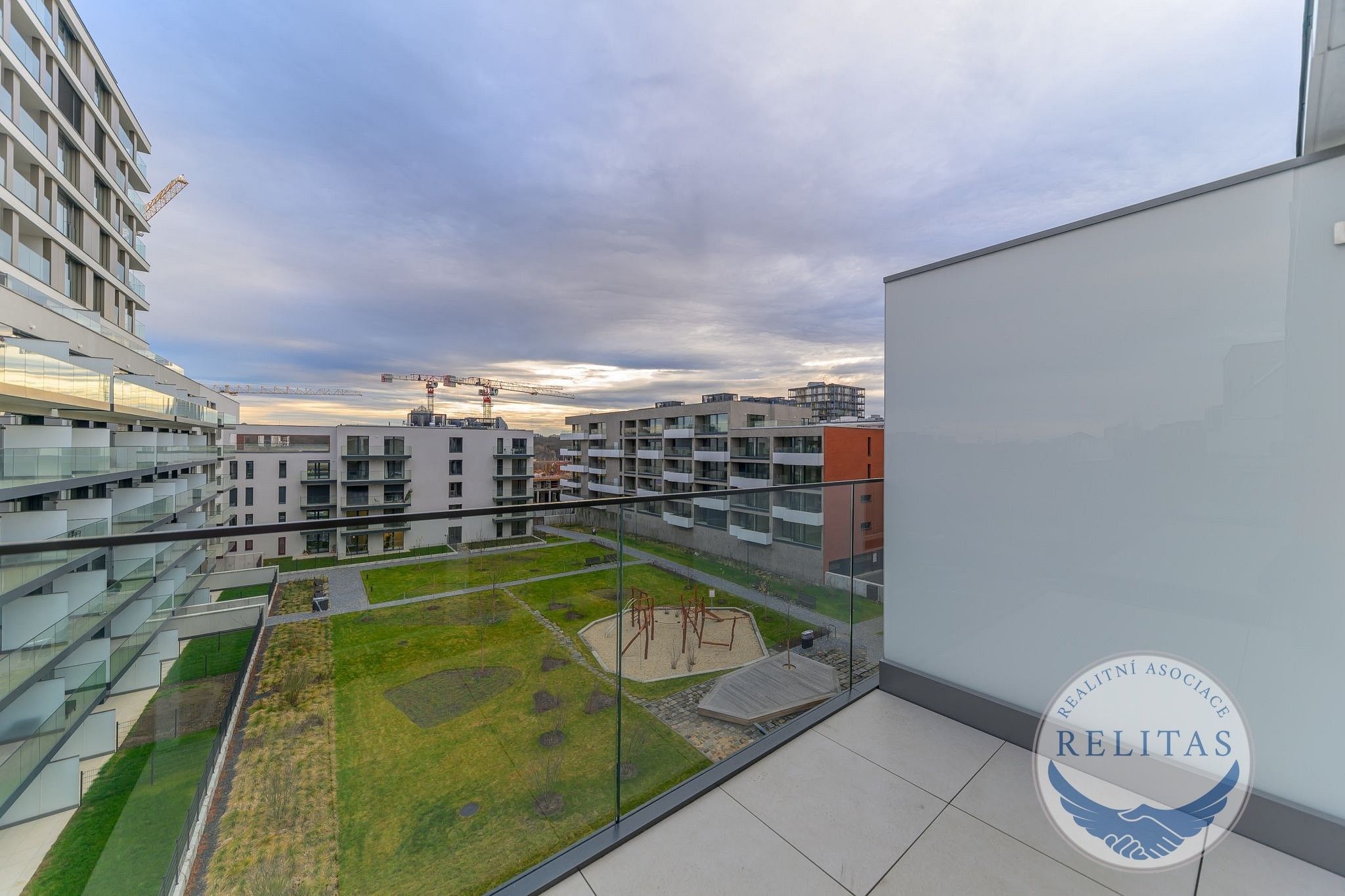 Pronájem bytu 1+kk 30 m² - foto 2