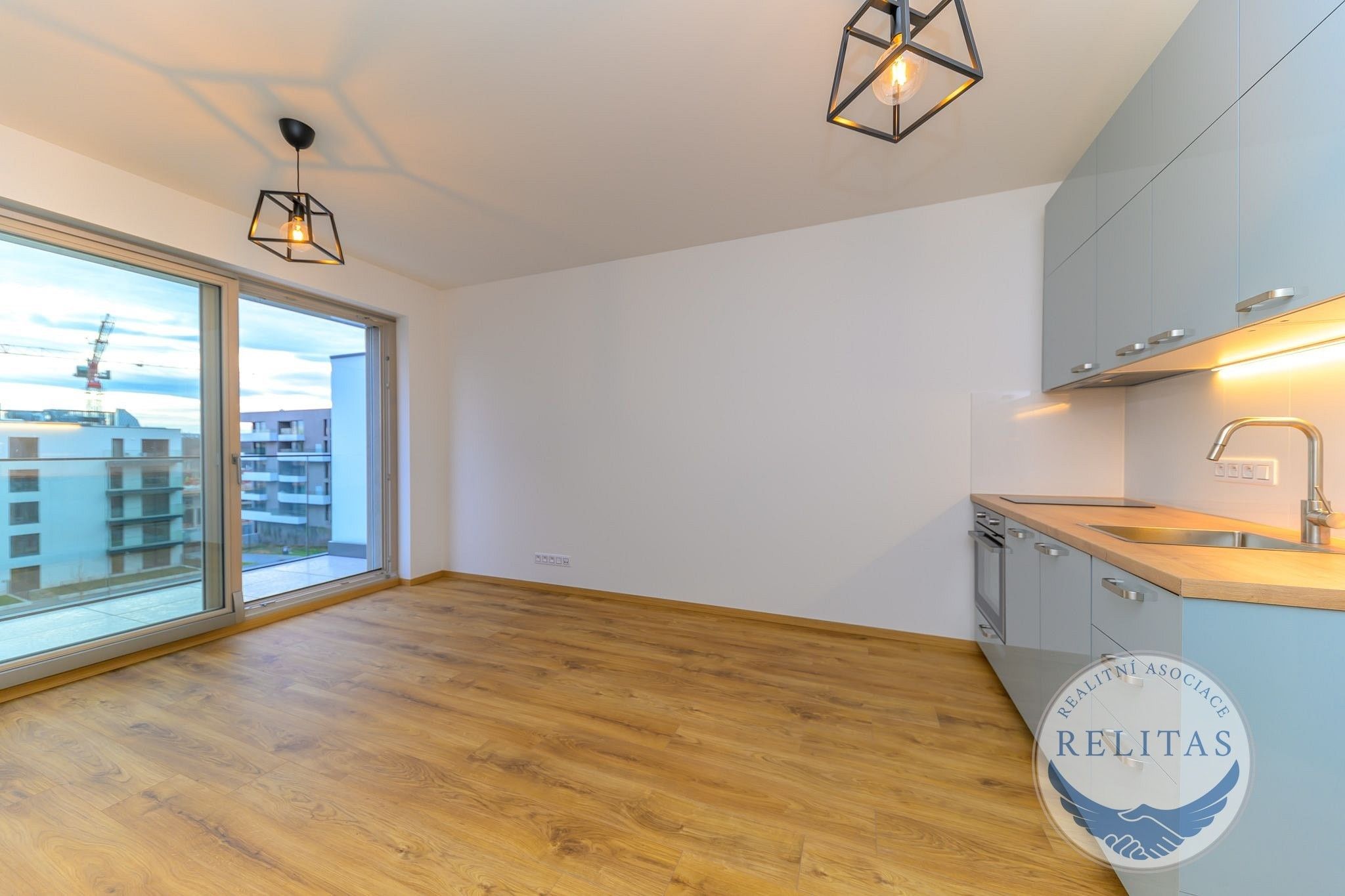 Pronájem bytu 1+kk 30 m² - foto 3