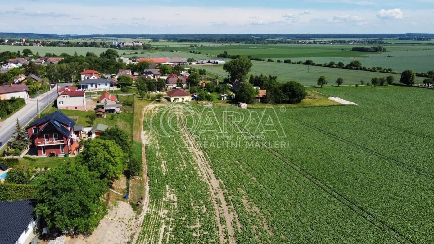 Prodej pozemku 1050 m² - foto 4