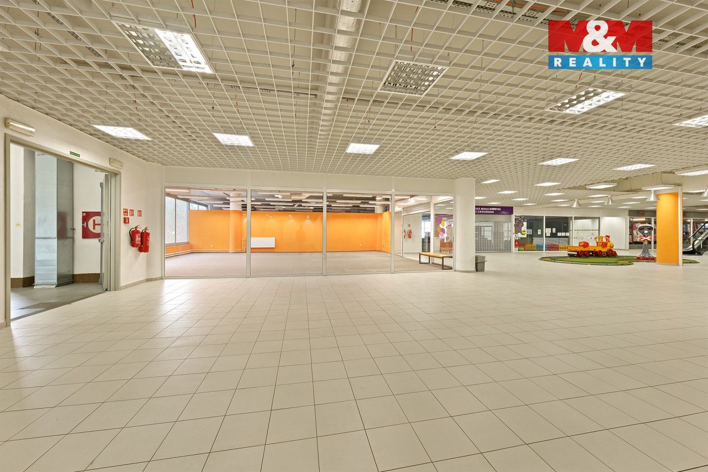 Pronájem komerčního prostoru 230 m² - foto 6