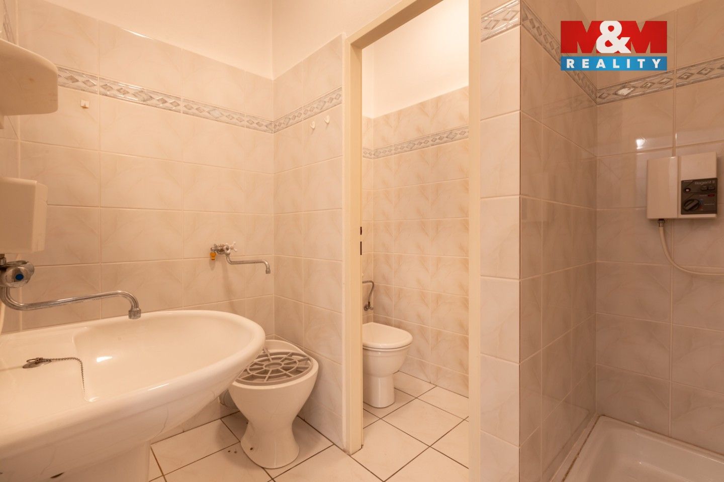 Prodej komerčního prostoru 440 m² - foto 6