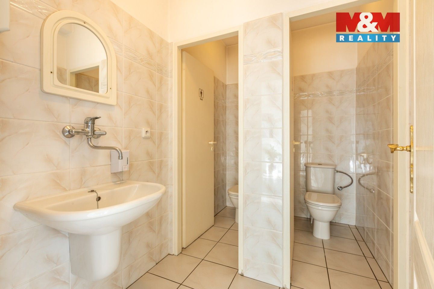 Prodej komerčního prostoru 440 m² - foto 4