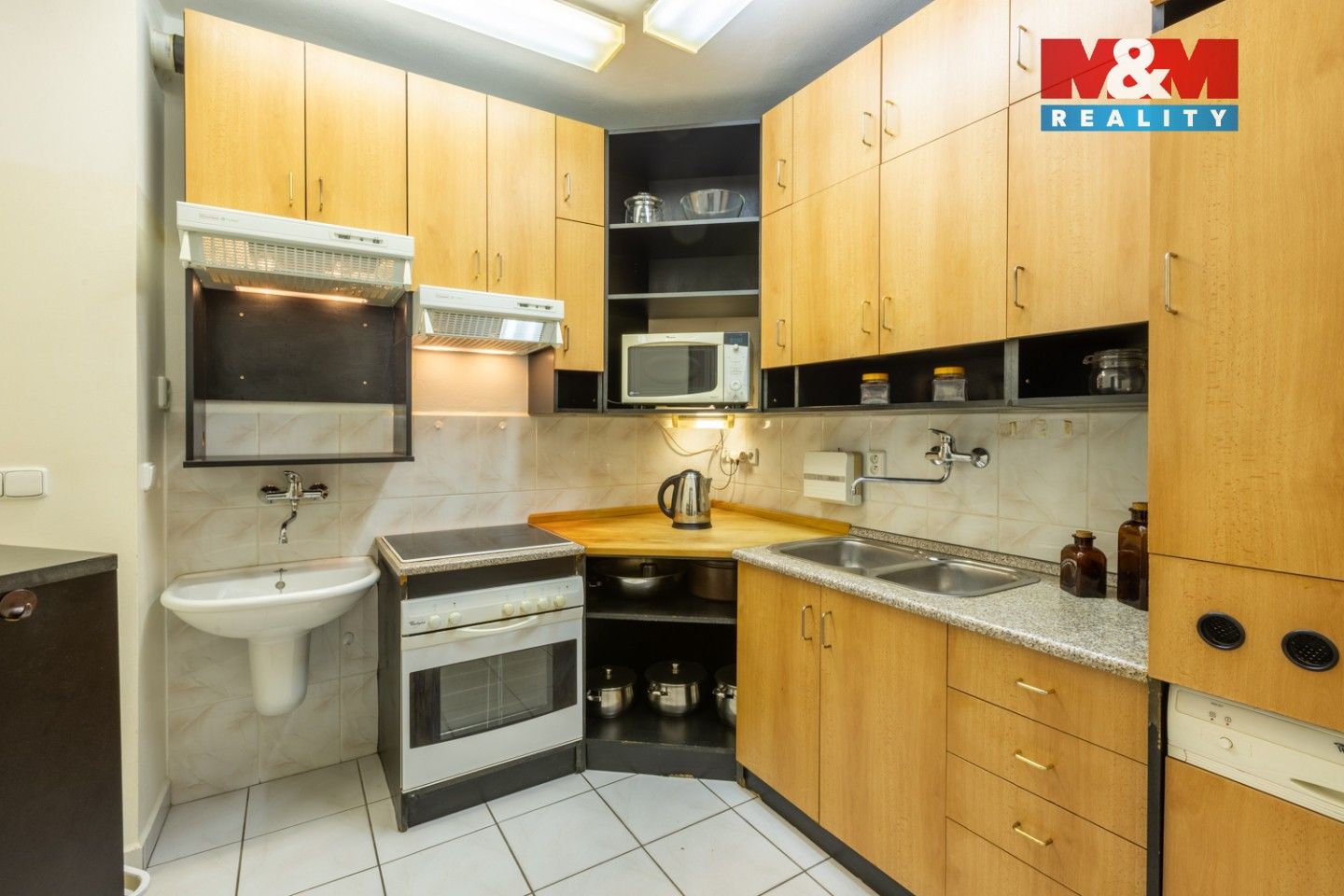 Prodej komerčního prostoru 440 m² - foto 9