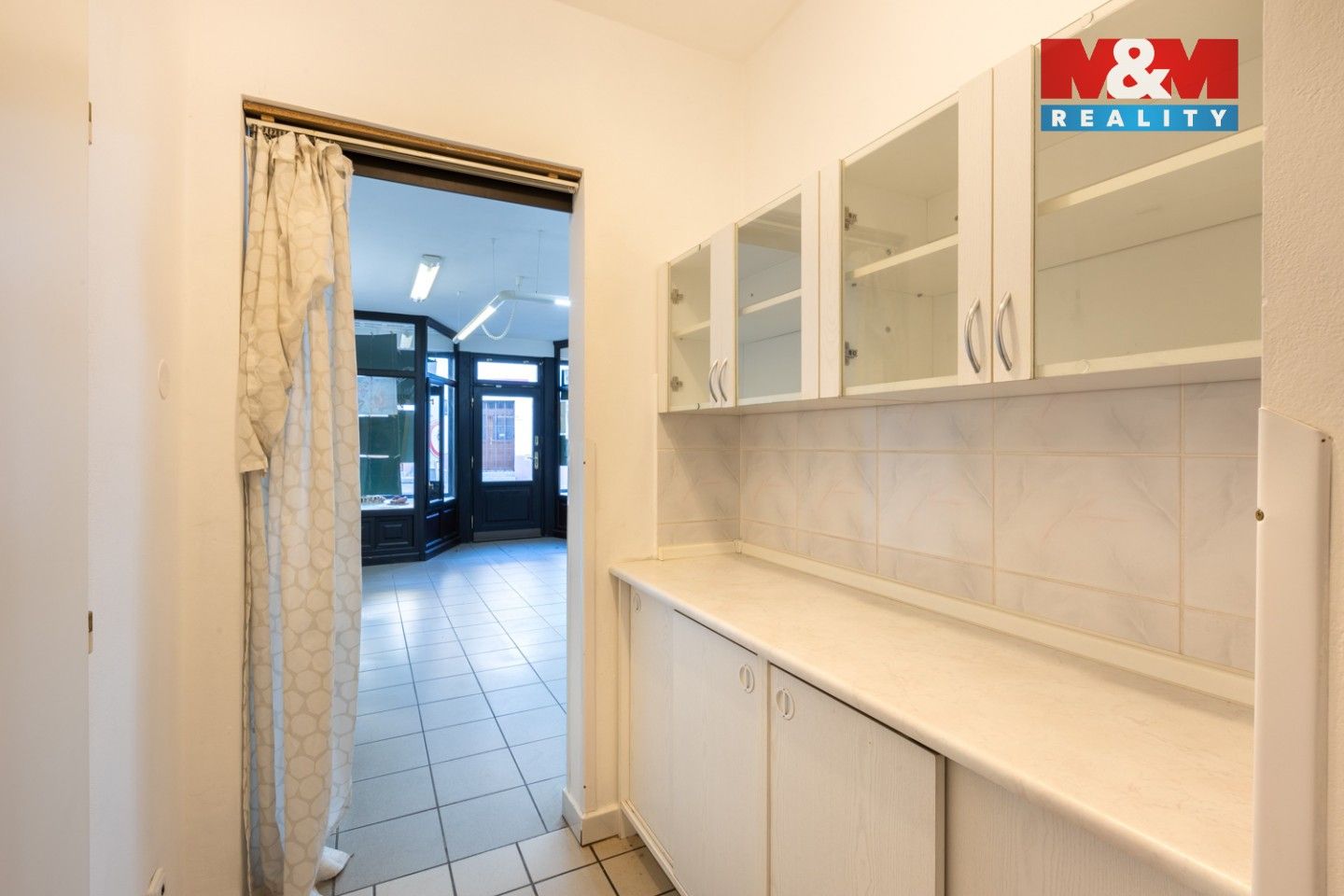 Prodej komerčního prostoru 440 m² - foto 32