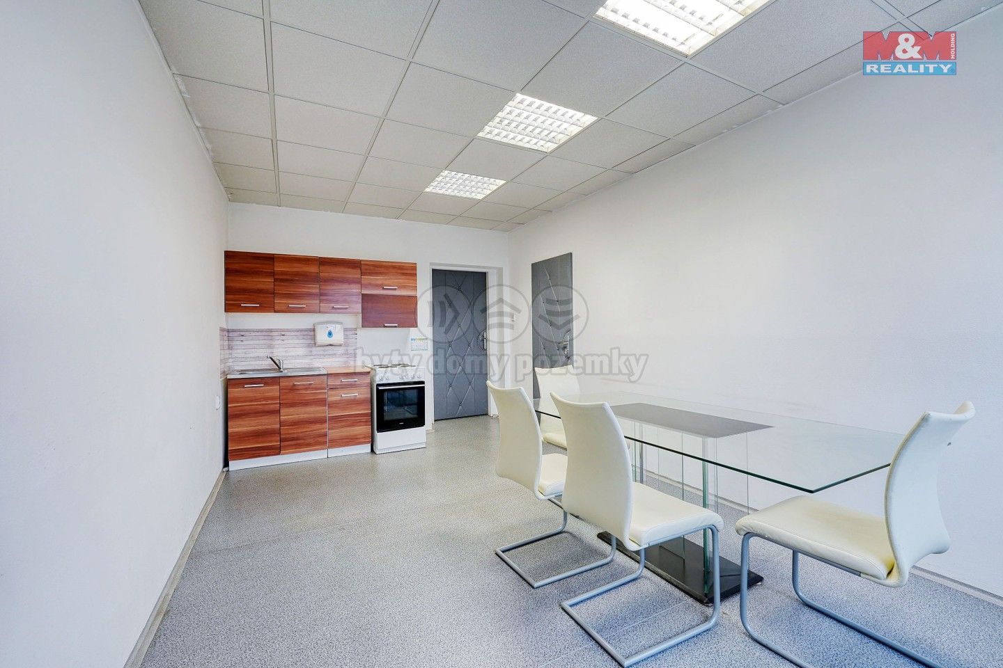 Pronájem komerčního prostoru 1096 m² - foto 6