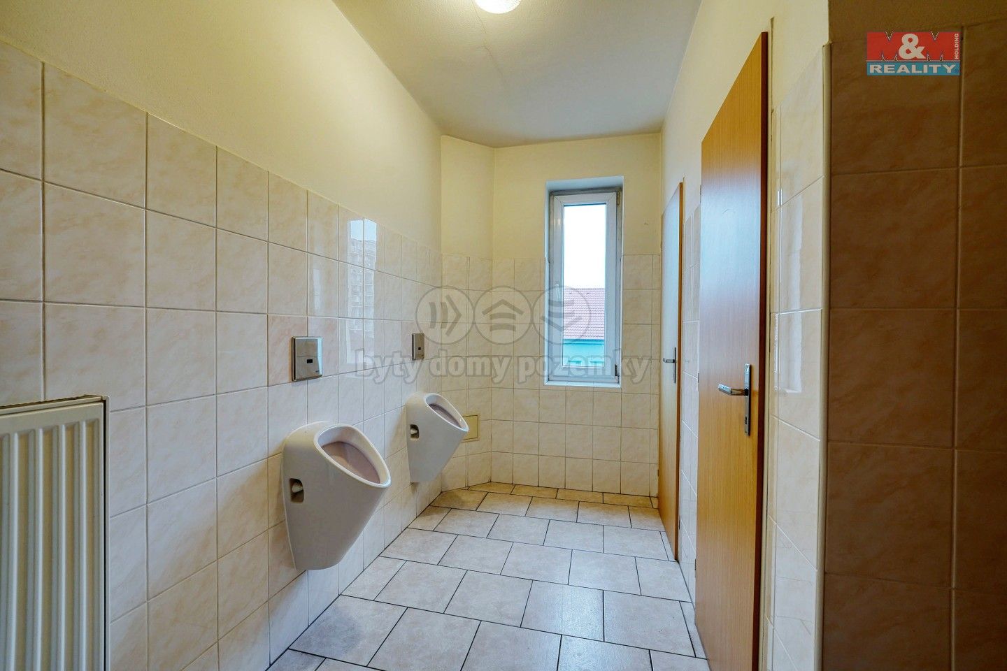 Pronájem komerčního prostoru 1096 m² - foto 18